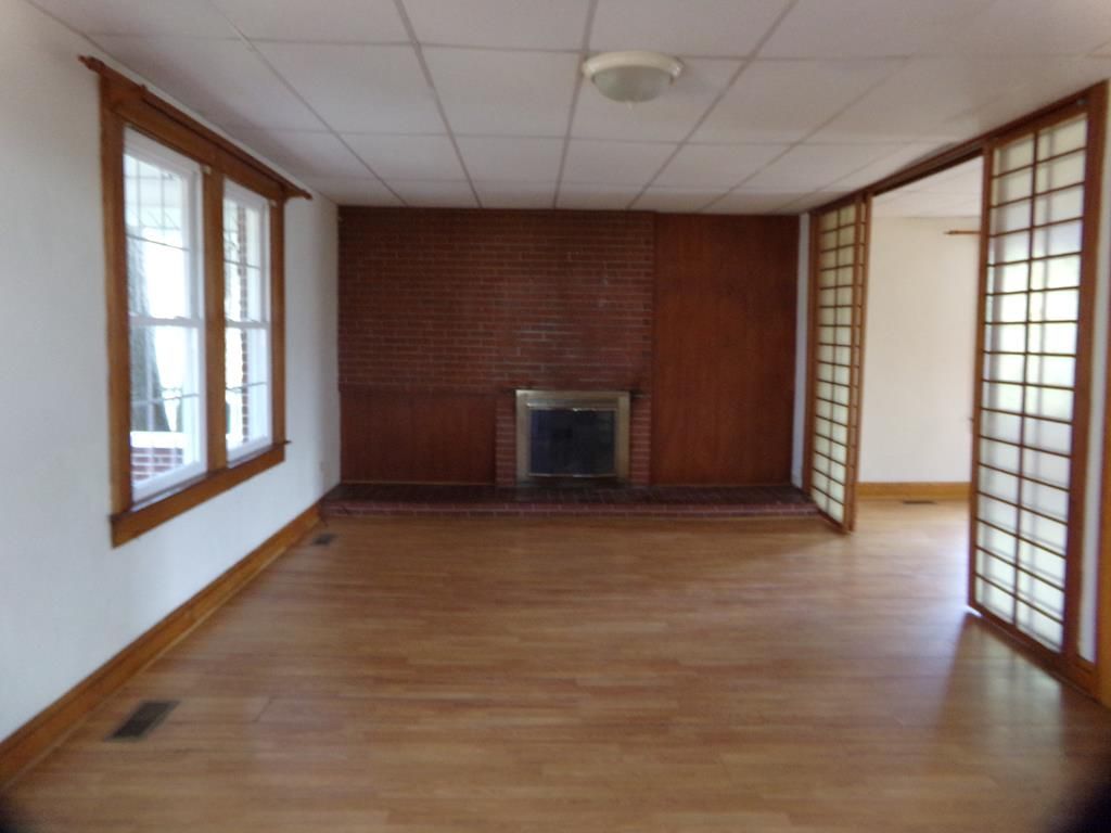 371 New Hope Rd, Princeton, WV 24740